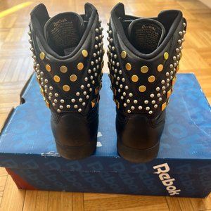 Classic Alicia Keys for Reebok Freestyle Hi Dubble Bubble Sneaker STUDDED